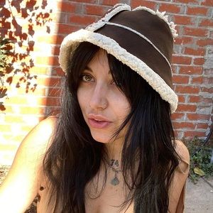 Vintage Y2K Eddie Bauer Sherpa and Faux Suede Bucket Hat